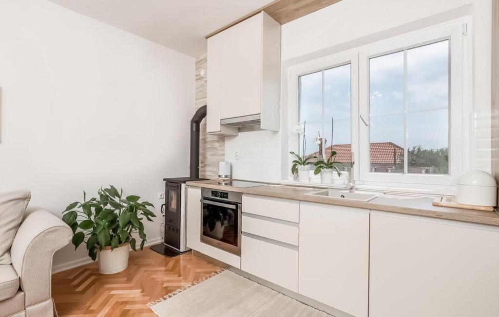 Sunset Apartment With Sea View Повляна Экстерьер фото
