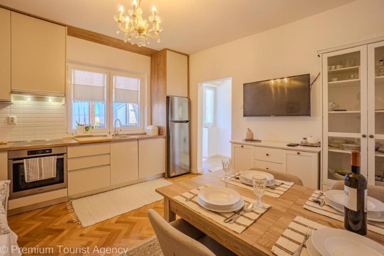 Sunset Apartment With Sea View Повляна Экстерьер фото